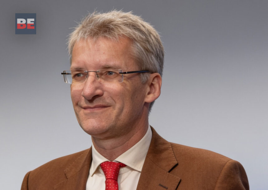mit wem ist elmar theveßen verheiratet
